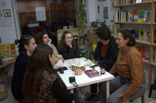 Piena, la libreria italiana di Lisbona:  un ponte tra culture e comunità expat.